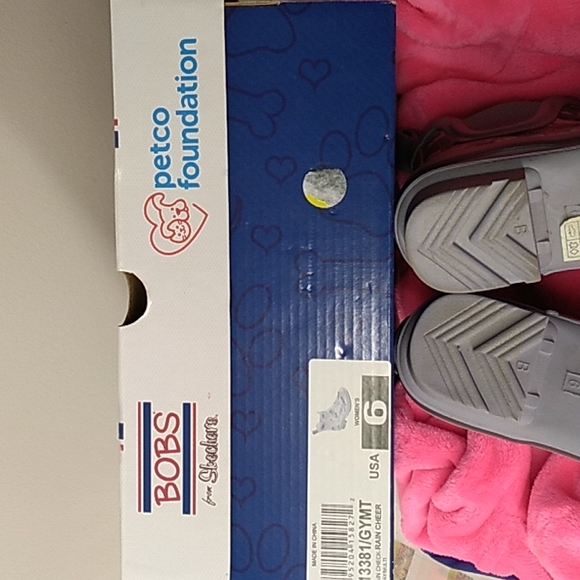 NIB Women's BOBS by Skechers waterproof 🐈cat boots size 6 - Picture 9 of 11